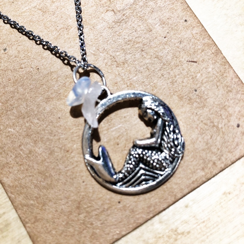 New Handmade Moonstone Mermaid Charm Silver 24 inch Chain Necklace - Picture 2 of 5